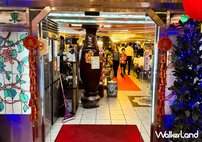 「台北東一排骨總店」西門町必吃夜總會排骨飯/ WalkerLand窩客島整理提供 未經許可不可轉載。