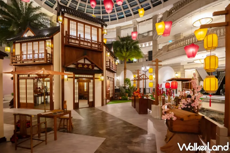 信義區貴婦百貨BELLAVITA 寶麗廣塲15週年慶，打造網美必拍仿宋寶麗鎮。