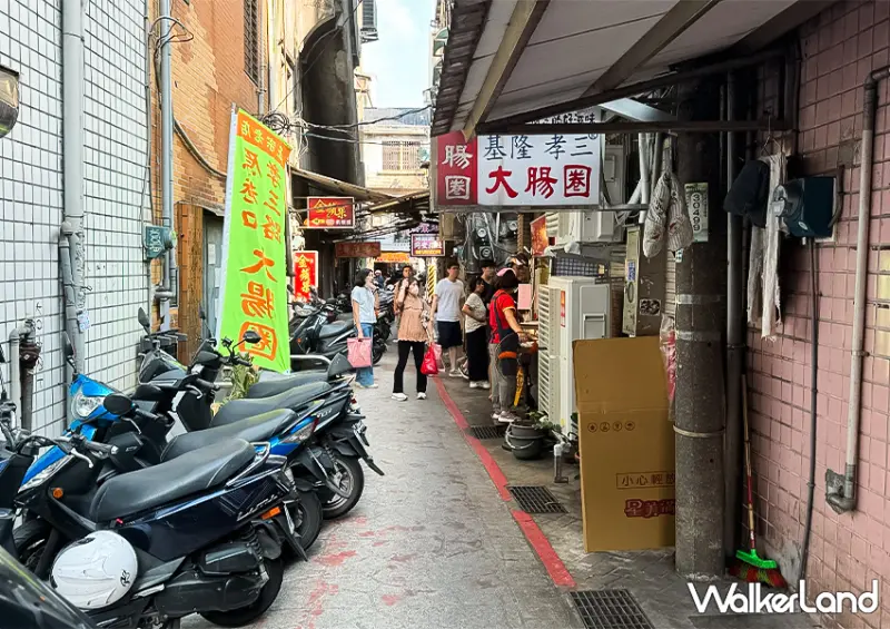 基隆巷弄老店「基隆孝三大腸圈」每份只要20元起/ WalkerLand窩客島整理提供 未經許可不可轉載。