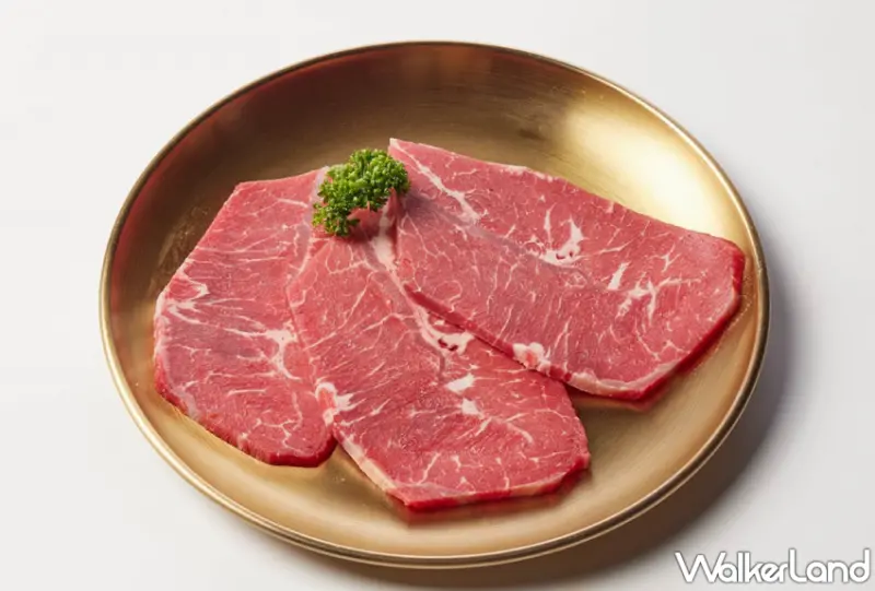王品「就饗」、「金咕」雙優惠，台韓經典美食出示身分證免費加菜，就是要吃很飽。