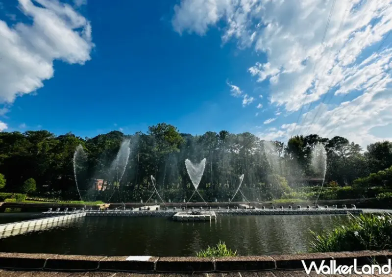 慈湖水舞秀/ WalkerLand窩客島整理提供 未經許可不可轉載。