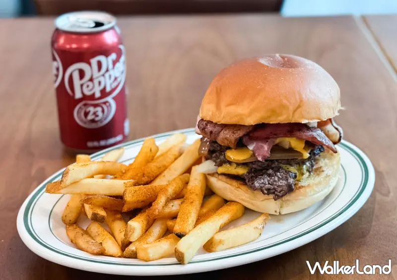 新竹高鐵站必吃「肥貓漢堡」超狂四層肉手工漢堡自由配/ WalkerLand窩客島整理提供 未經許可不可轉載。