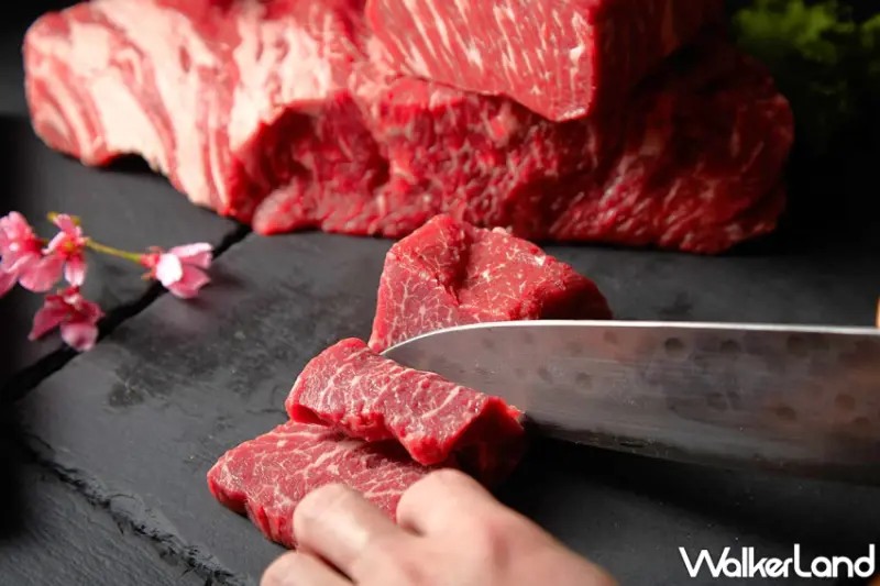 憑「燒肉發票」有「3」就打85折，米其林御用安格斯牛、法式甜點、自助吧吃到飽。