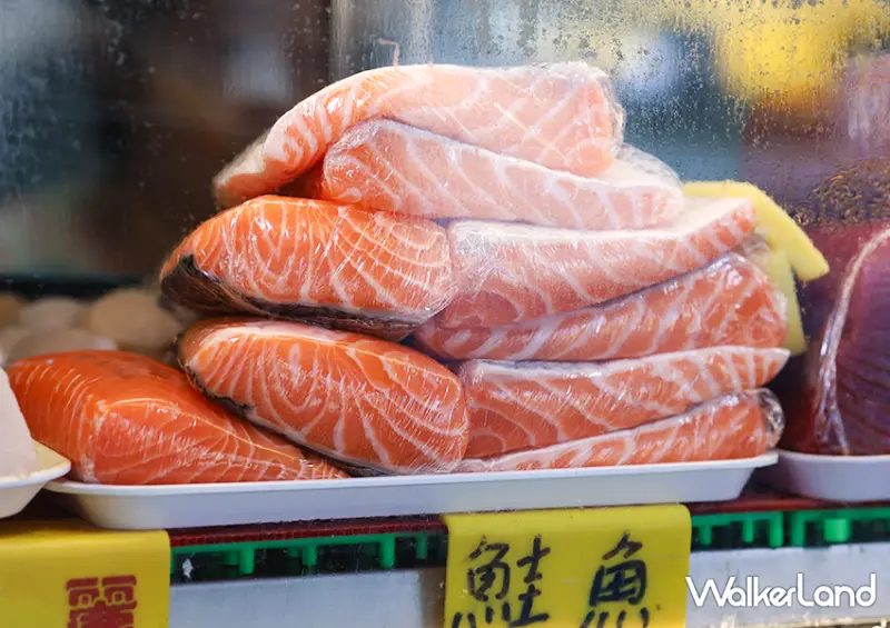 八斗子百元生魚片「和平島橋頭 安生魚片」鮪魚鮭魚通通100元/ WalkerLand窩客島整理提供 未經許可不可轉載。