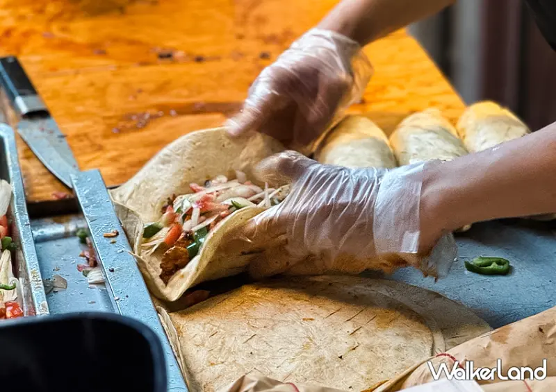 林口美食「土爸爸行動廚房」土耳其捲餅超多肉/ WalkerLand窩客島整理提供 未經許可不可轉載。