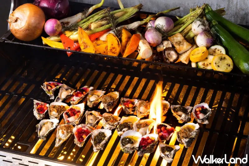 SEA TO SKY中秋海鮮派對豪華美式手抓海鮮桶，再加碼660元生啤喝到飽。