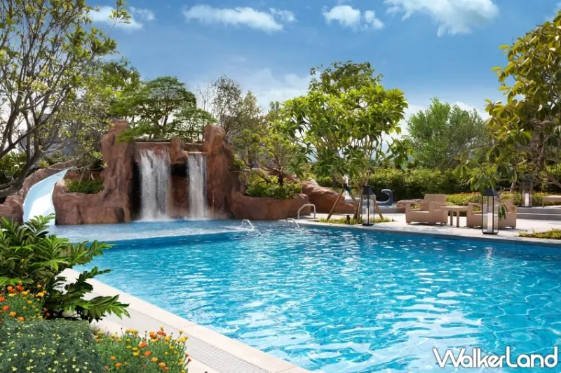 限量住宿券33折起！喜來登吃到飽餐券享69折起、探索廚房1800雙人吃到飽。