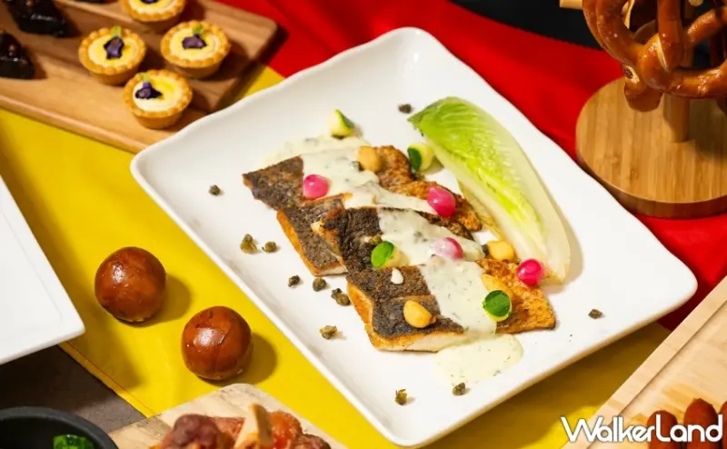 慕尼黑啤酒節不用飛德國！台北遠東Café吃到飽推出德國烤豬腳、啤酒香腸吃到飽。