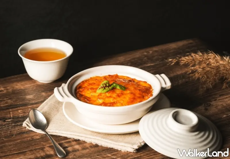 W紫艷中餐廳秋蟹開吃！郭偉雄主廚創意結合羊肚菌與螃蟹，限時推出秋蟹個人套餐。