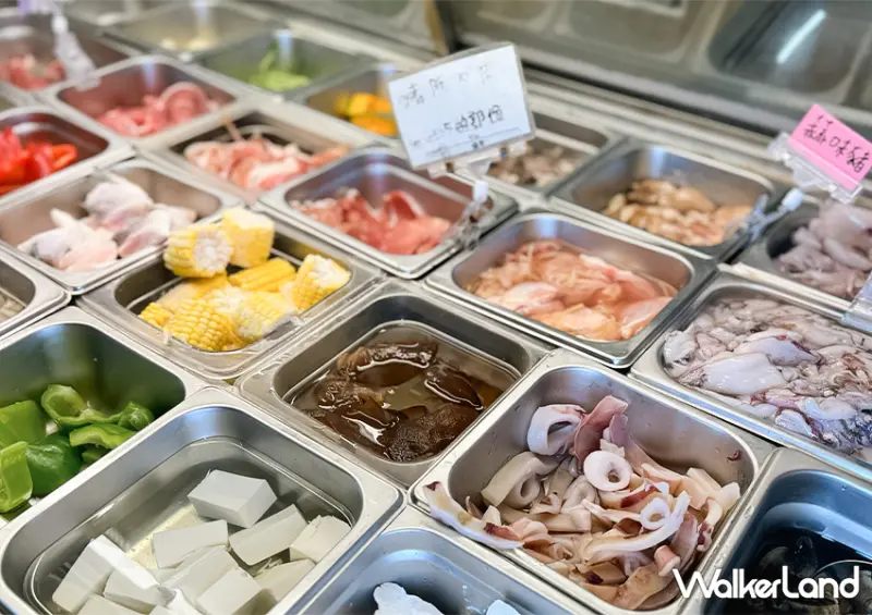 信義區平價吃到飽「想肉了 自助火鍋」火鍋、烤肉吃到飽最低440元/ WalkerLand窩客島整理提供 未經許可不可轉載。