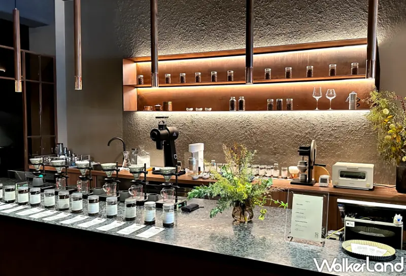 Fika Fika SHIU XIANG咖啡！手沖一杯會讓咖啡愛好者自然而然的喜歡，伊通街咖啡再加1。