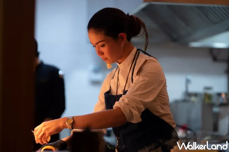 台北萬豪「泰空曼步」限時登場！泰國「Hell's Kitchen」明星主廚Naree精心設計八道式晚宴，融合日泰法式料理技法。