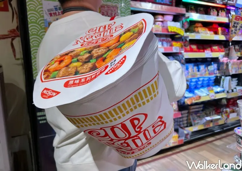 唐吉訶德獨家「日清泡麵背包」/ WalkerLand窩客島整理提供 未經許可不可轉載。