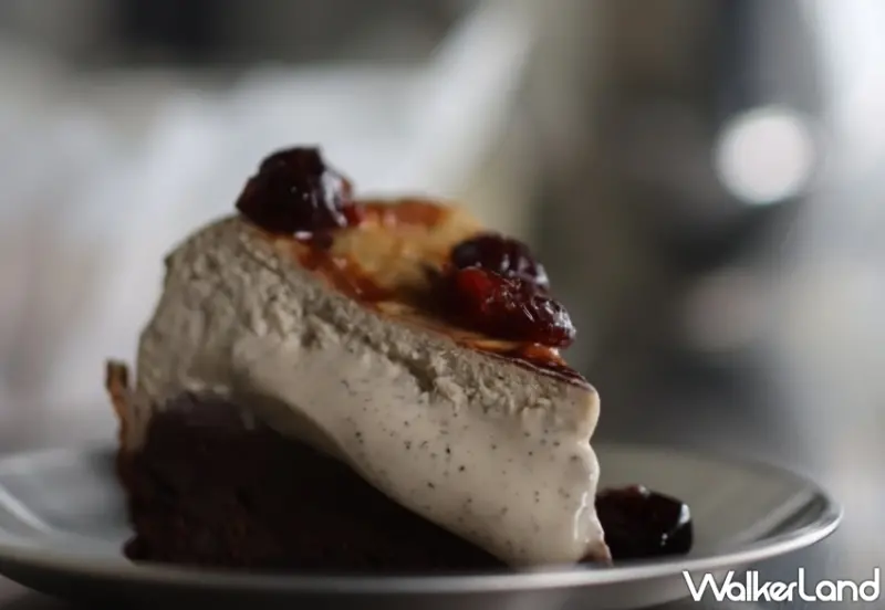 《2024出外爵食祭》活動詳情： 活動時間：10/10(四)至10/20(日)每日15:00-23:00 活動地點：PARK2草悟廣場（自由入場）台中市西區英才路534號 官方聯名酒吧：SEMI CLUB 分號俱樂部 攤位完整名稱（按照字首排序）： 124樂園、卡爾與河豚君、禾樂精釀啤酒、光焙若蔬食 SUN BERNO 、匠人冰研 Shokunin Ice Lab、帕尼布尼 印度脆球、阿布潘水產、俞煙、春山相館、美好排泄、浪人企劃波蘭美食、浪東西ft.心碎小狗俱樂部、啤酒肚釀製、离憂古著、覓蒔ダックワーズ売店、通庵熟成咖哩、山茶花之森、蒔豆、喜豐香1985、森日藝品美學、爺恩yang、碧月、辣個月老麻辣關東煮、銀川冰菓室、餃人、蔬三SUSAN、凝KORU、鮨真、龐滂古著、醺醺小酒棧、A.C.U.B.、BONN爆檸手打檸檬茶、CERES Parfums、ChangeX Beer南園酒家、Chia Chia Good 鈕扣工作室、FATBAO、ITUMO 9番、Jimny Coffee 居米珈琲、Là JIA BONG 来呷弁、LOWCA 勞咖 x KKOMA控馬、Miss B Drink & Food、Noneleft cafe/bar、ORIGBLACK、Voyage Bar&Bistro、PlanB Studio、Riverside Darling coffee、SEMI CLUB分號俱樂部、Straw.Lab、UNMEI 緣拉麵、Yang’s Unique、Zizzybistro。