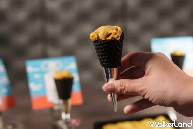 海膽冰淇淋買一送一！「春間艸艸」1680元頂級無菜單和牛海鮮燒肉新選擇，搶攻台中燒肉控必吃清單。