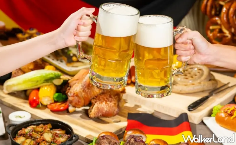 慕尼黑啤酒節不用飛德國！台北遠東Café吃到飽推出德國烤豬腳、啤酒香腸吃到飽。