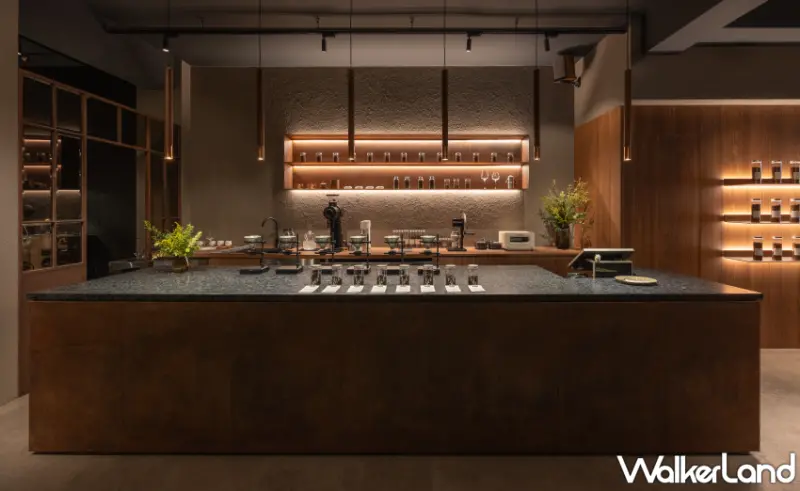 Fika Fika SHIU XIANG咖啡！手沖一杯會讓咖啡愛好者自然而然的喜歡，伊通街咖啡再加1。