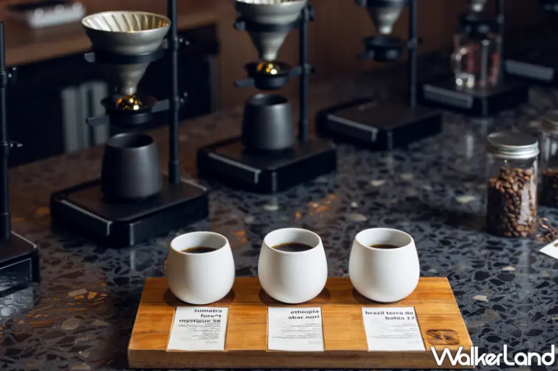 Fika Fika SHIU XIANG咖啡！手沖一杯會讓咖啡愛好者自然而然的喜歡，伊通街咖啡再加1。