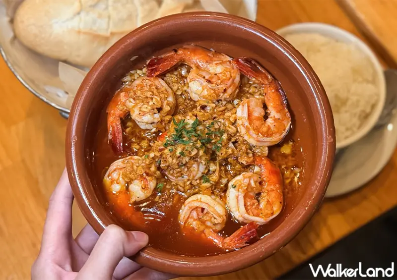 ▲▼關島餐酒館「Beachin' Shrimp」推薦菜單：西班牙蒜香蝦 (Gambas al Ajillo) / WalkerLand窩客島 蕭芷琳 拍攝