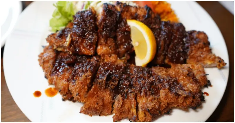 鳥取咖哩控愛店！隱藏版咖哩瑰寶「たびと洋食家」，味噌炸豬排也是必點。