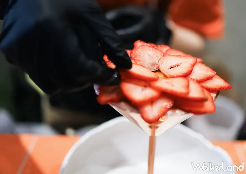 ▲▼板橋咖啡廳「莫恩先生布丁店 Mr. Moan」推薦菜單：最深的惡意 窮人的薔薇 $260 / WalkerLand窩客島 蕭芷琳 拍攝​​​​​​​