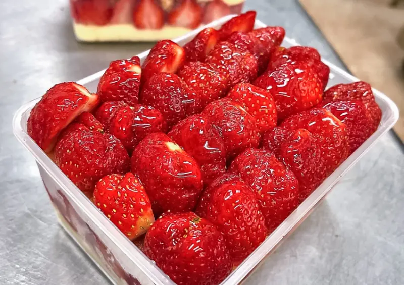 ▲ 晚點到就賣完了，板橋必吃草莓蛋糕「果汁媽粉條爸」菜單一次看/ 果汁媽粉條爸提供、WalkerLand窩客島整理