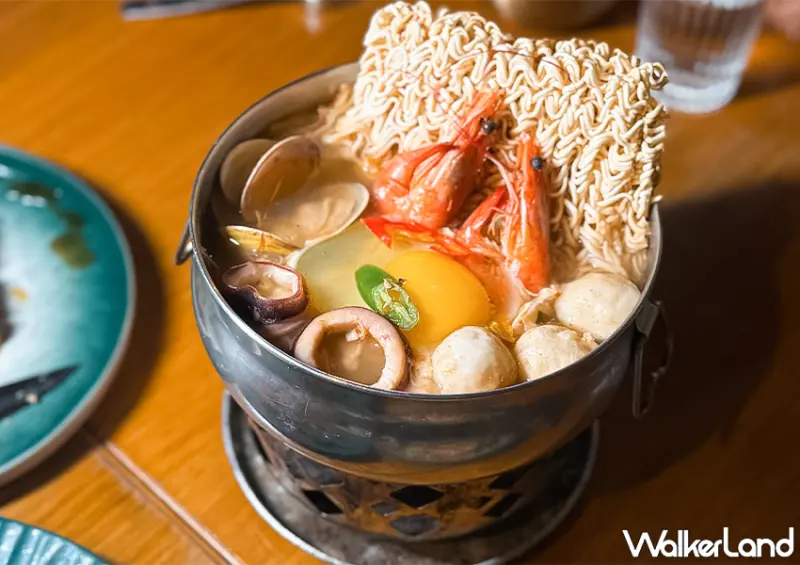 ▲板橋餐酒館「來吧 Sunset」推薦菜單：單人媽媽鍋 / WalkerLand窩客島 蕭芷琳 拍攝