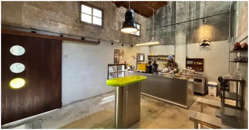 彰化火車站咖啡廳再加一！廢棄工廠轉生「岸岌」咖啡廳，「咖啡烟」新品牌。