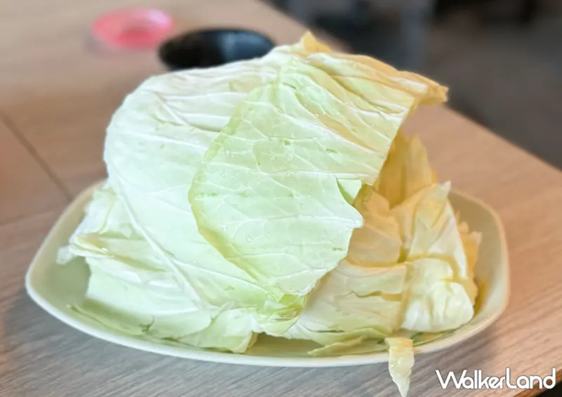 ▲▼雲林美食「日日興羊肉爐」搭配以中藥和羊骨慢熬數小時的湯頭，味道濃郁 / WalkerLand窩客島 蕭芷琳 拍攝