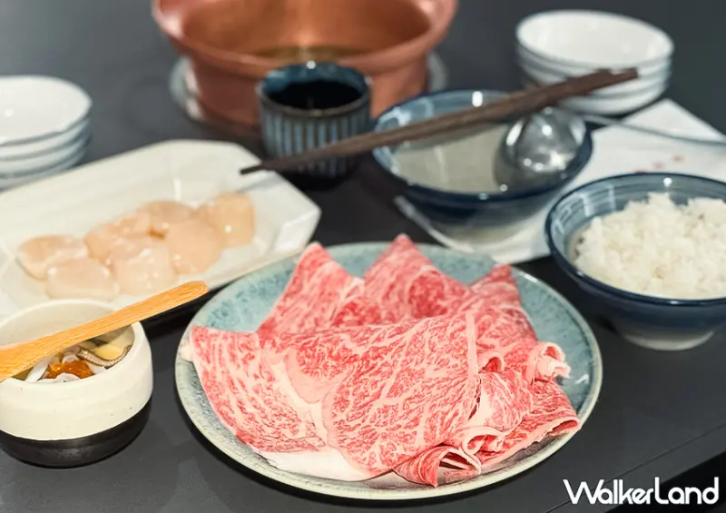 ▲▼台北東區平價壽喜燒「しゃぶ信玄」推薦菜單：單點肉品 $190（冰鮮干貝 +$0、日本A5紐約客 +$580） / WalkerLand窩客島 蕭芷琳 拍攝