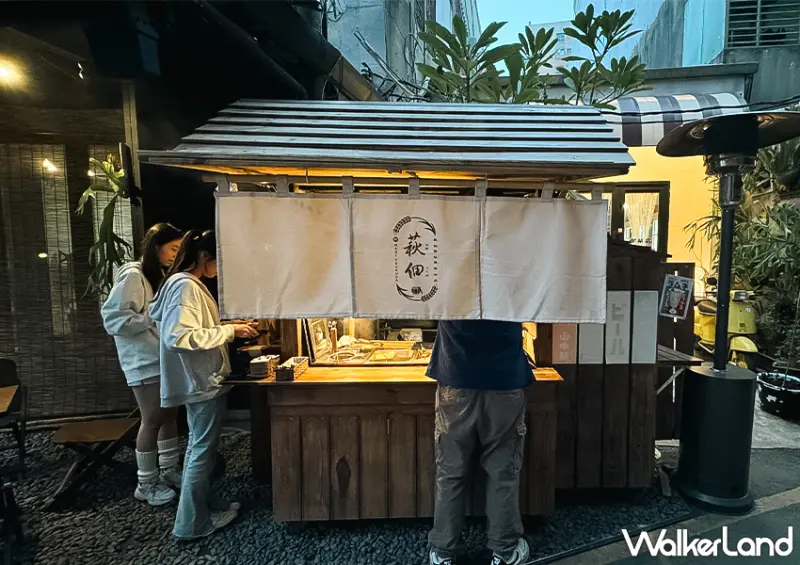▲桃園車站美食「萩佃」菜單種類相當多元，冬天來碗熱呼呼的屋台關東煮 / WalkerLand窩客島 蕭芷琳 拍攝