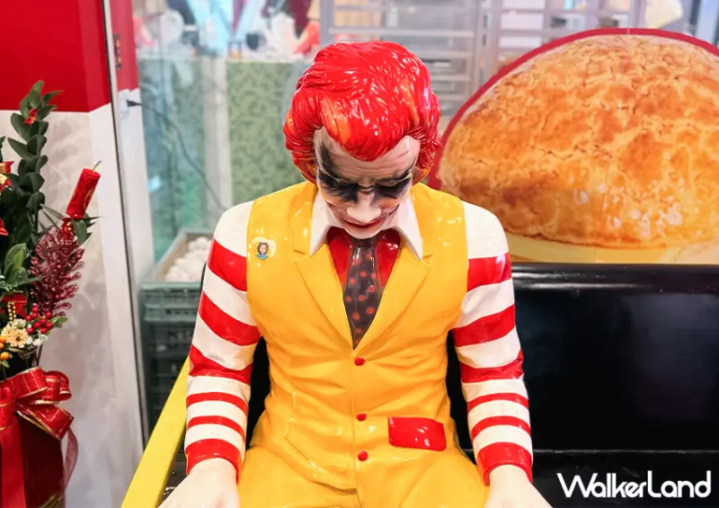 ▲▼「白寶奶奶港式菠蘿包」民族總店位於中西區，店面設計以鮮豔紅色為主，充滿濃厚的港式茶餐廳風格 / WalkerLand窩客島 蕭芷琳 拍攝