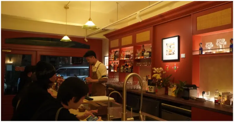 萊姆酒迷必衝高雄酒吧！蘭姆酒主題酒吧「Rumway」，結合台灣果實酒的創意調酒喝起來。