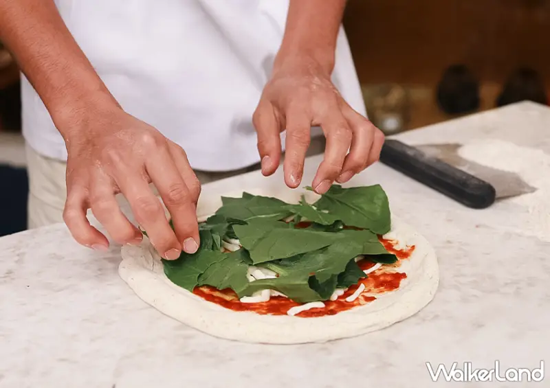 ▲台北披薩推薦「PIZZA BOY」披薩皮吃起來不會油膩，而像是窯烤麵包一樣Q彈 / WalkerLand窩客島 蕭芷琳 拍攝