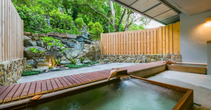 清明連假泡湯推薦！5大溫泉飯店限定活動，泡美湯、放鬆身心。
