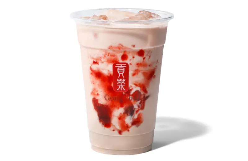 ▲草莓加入奶茶形成獨特風味，草莓控必喝。