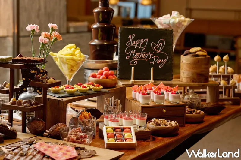 母親節台北飯店吃到飽懶人包！龍蝦牛排現烤海鮮 母親節優惠總整理。