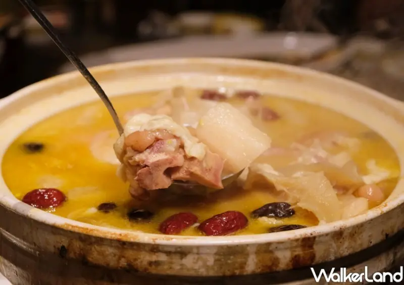 ▲黃仁勳台北美食愛店！超強黃金雞湯春韭新菜推薦，預約制要搶訂 / WalkerLand窩客島 鄭雅之 拍攝