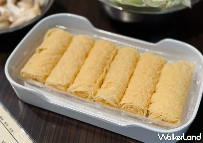 ▲彰化羊肉爐推薦「阿枝羊肉店」推薦菜單：響鈴卷 $100 / WalkerLand窩客島 蕭芷琳 拍攝