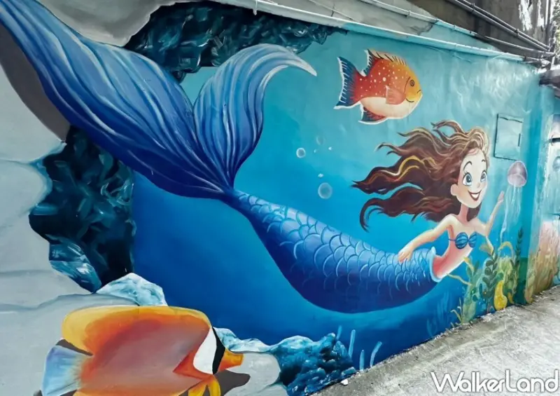 新北免費景點拍！板橋 三重彩繪巷巨型海洋生物領軍，打造日常療癒。
