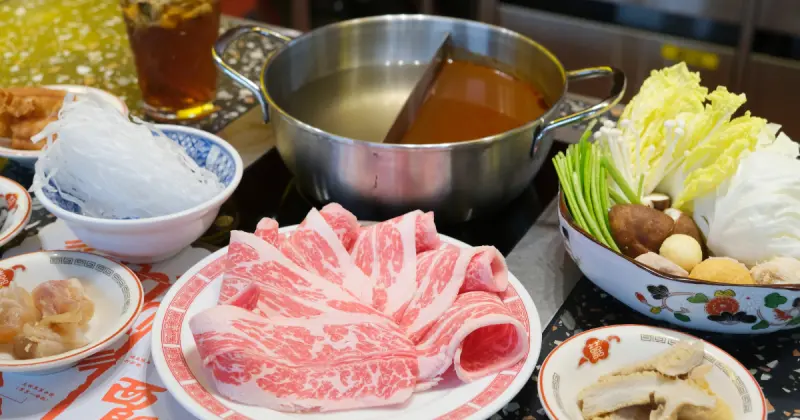 詹記個人鴛鴦鍋來了！詹記算算屋690元菜單、訂位一次看。