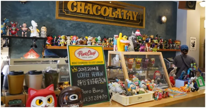 玩具迷必衝的台中咖啡廳！Boro Boro Coffee滿滿玩具結合咖啡，藏身國美館的美式風咖啡館。