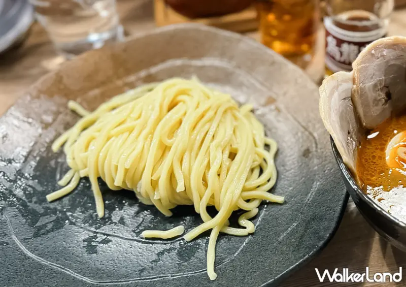 ▲東京平價拉麵推薦「沾麵屋 やすべえ」麵量無論份量，價格皆相同 / WalkerLand窩客島 蕭芷琳 拍攝
