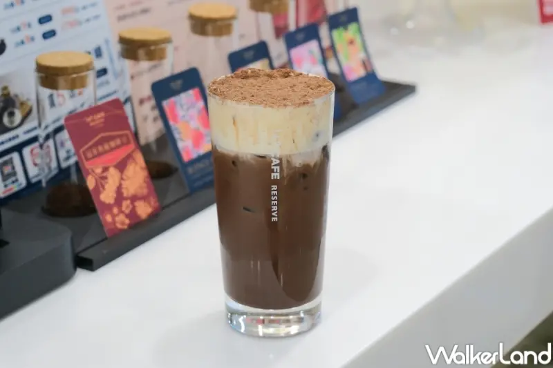 ▲7-11不可思議咖啡絲絨奶蓋系列任2杯75折 / WalkerLand窩客島 張人尹 拍攝