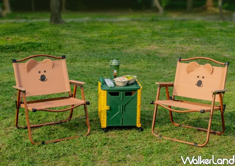 ▲屈臣氏DINOTAENG數位印花限定的「凹豆咖露營椅」/ 屈臣氏 提供、WalkerLand窩客島整理
