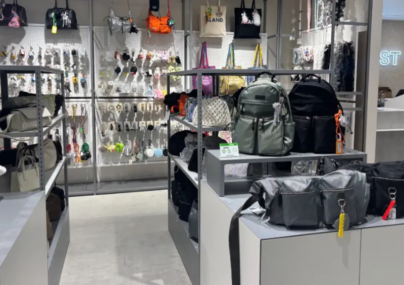 東京必逛景點 and ST TOKYO 新開幕！原宿限定三麗鷗、地雷系酷洛米必收，日本潮牌都在這。