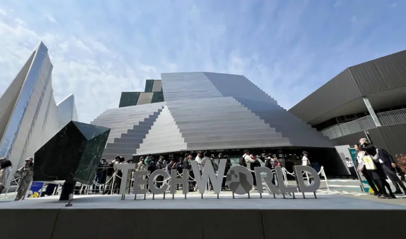 2025大阪世界博覽會開幕首月即二訪！四大人氣主題區參觀心得，再附上推薦必逛展館與拍照亮點。