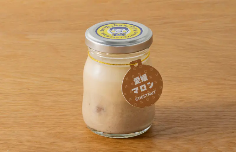 布丁控必訪！夏目漱石筆下《少爺》的故鄉愛媛縣推出布丁專賣店，嚴選在地橘子、鮮奶打造綿密布丁。