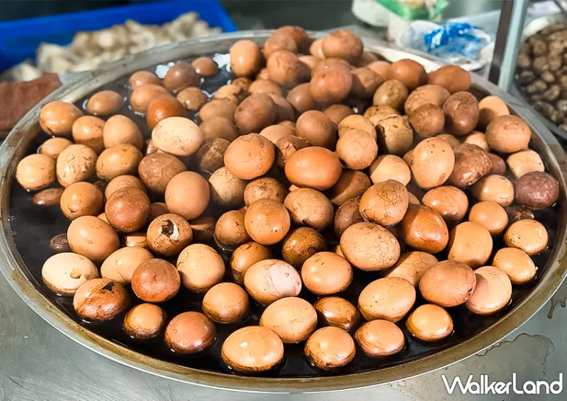 石門肉粽哪家好吃！十八王公粽子 俞家肉粽 15元肉粽超狂，24小時營業，內行必買燒酒螺。