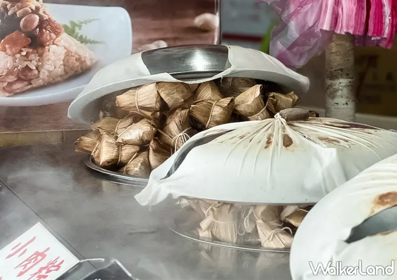 石門肉粽哪家好吃！十八王公粽子 俞家肉粽 15元肉粽超狂，24小時營業，內行必買燒酒螺。